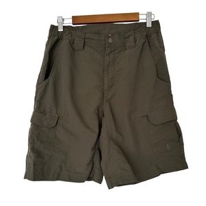 The north face green khaki utility cargo shorts